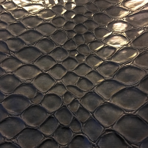 Preowned Aldo clutch for sale - Picture 2 of 3